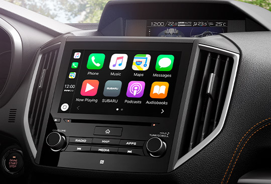 Apple CarPlay<sup>*4</sup> a Android Auto<sup>*5</sup>