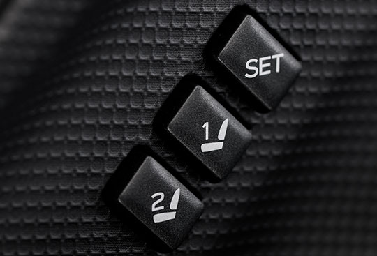 <sg-lang1>Tlačítko paměti pozice sedadla</sg-lang1><sg-lang2></sg-lang2><sg-lang3></sg-lang3>