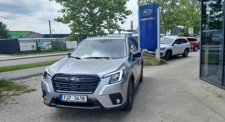Subaru FORESTER 2.0i MHEV Black Edition 